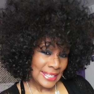 Meet your Posher, Deborah